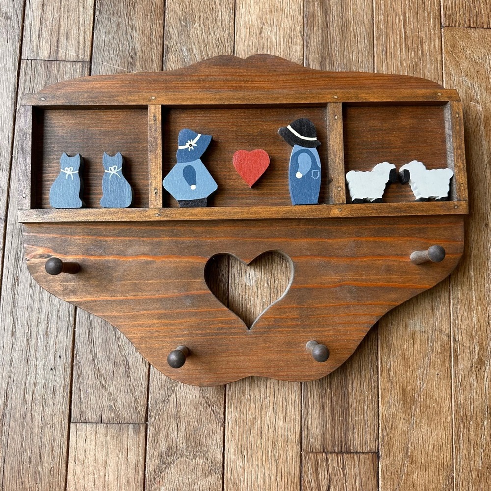 Vintage 90s Wooden Heart Country Folk Art Wall Pegged Shelf Rack Brown